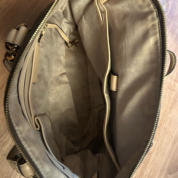 Michael Kors bag - Picture 11 of 11